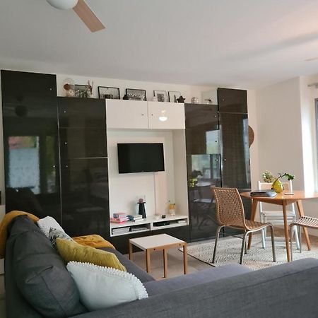 Great Canal Studio - Water View & Free Parking Amsterdam Bagian luar foto
