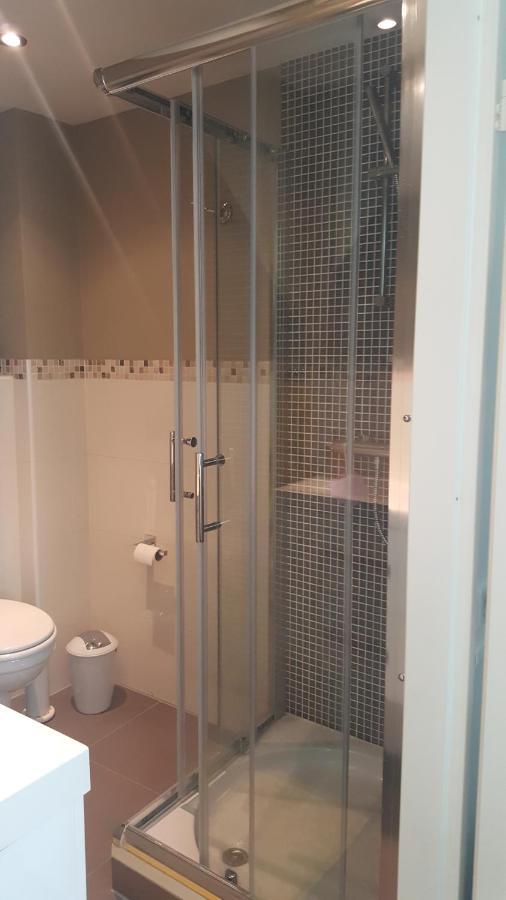 Great Canal Studio - Water View & Free Parking Amsterdam Ruang foto