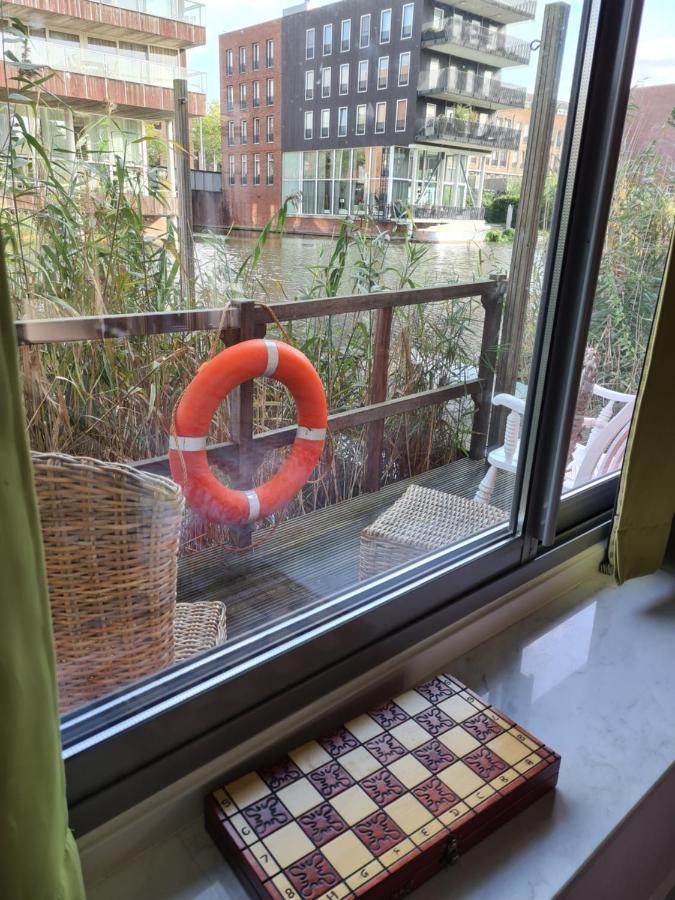 Great Canal Studio - Water View & Free Parking Amsterdam Bagian luar foto